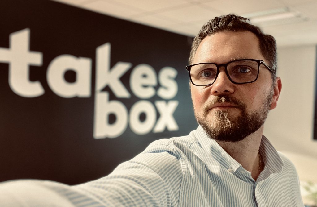 Thomas Konarkowski Directeur de l'agence de communication Takesbox